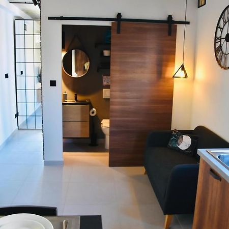 モスタChic Penthouse Industrial-Styleアパートメント エクステリア 写真